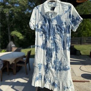 Velvet Heart White and Blue Notched Collar Midi Dress